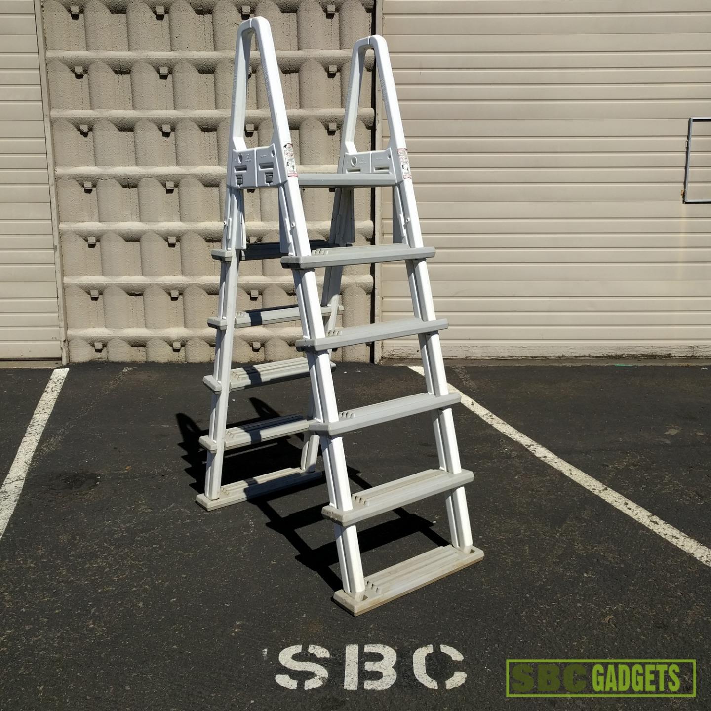 confer 7000x pool ladder