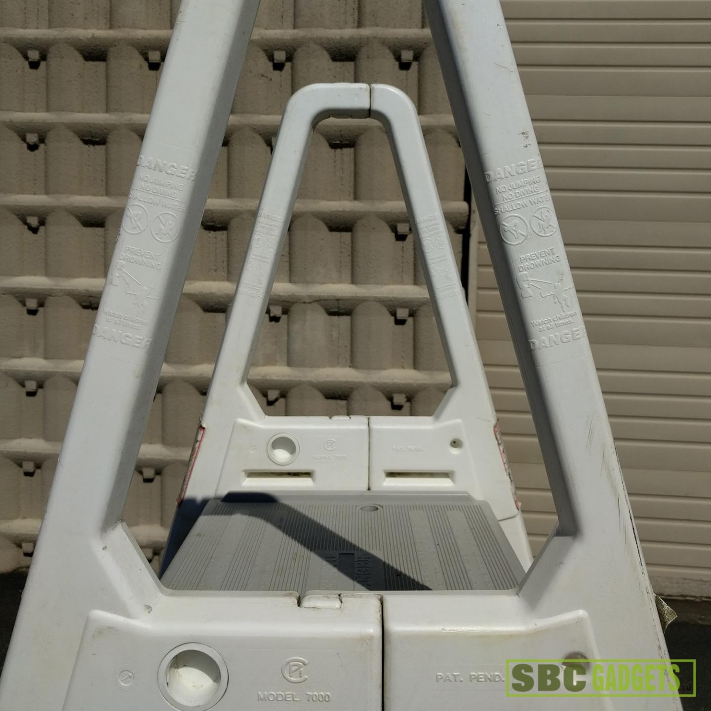 confer 7000 pool ladder