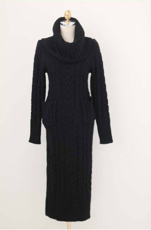 knit sweater with maxi collar