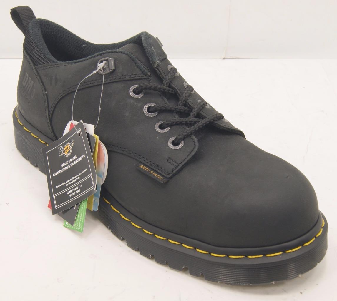 slip resistant and steel toe shoes