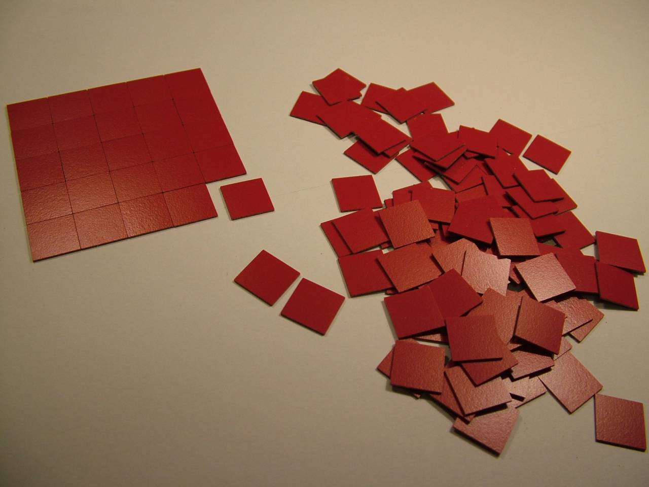 DOLLS HOUSE FLOORING.DOLLS HOUSE MINIATURES,QUARRY RANGE, 1/2" SQ FLOOR