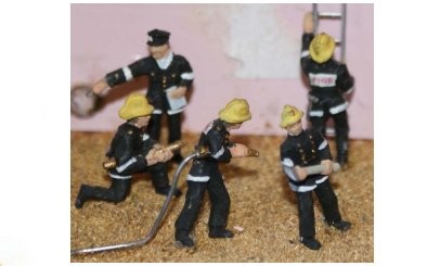 oo gauge model figures