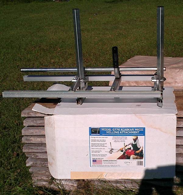 Alaskan Portable Chainsaw Lumber Mill G776 Model MK III Milling