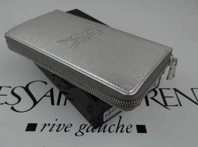 New YSL Yves Saint Laurent Belle de Jour Zip Around Silver Patent ...  