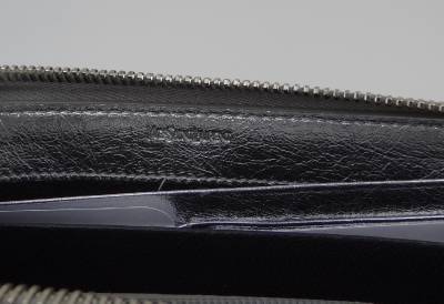 New YSL Yves Saint Laurent Belle de Jour Zip Around Silver Patent ...  