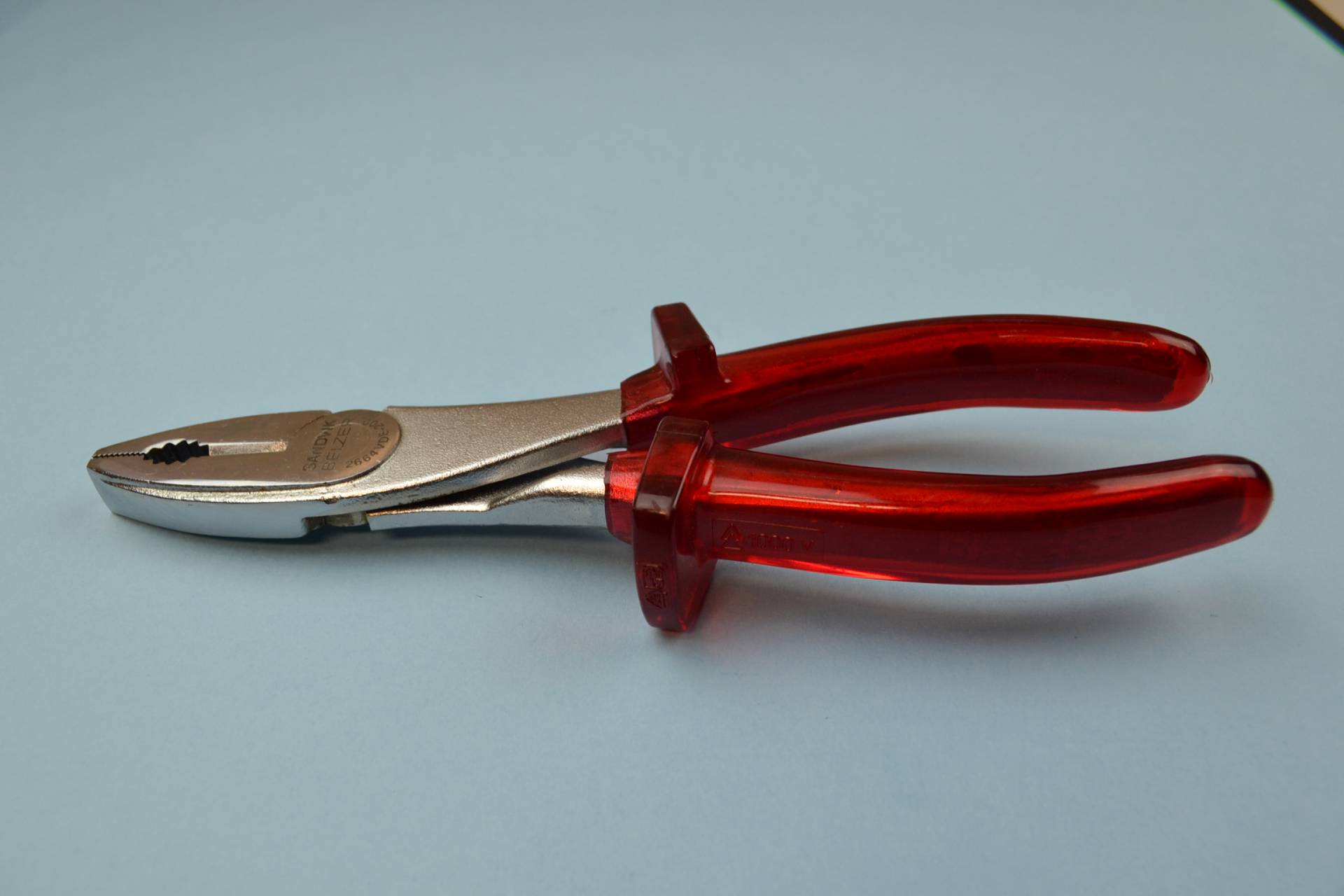 RARE SandvikBelzer 2664VDE200 1000V Insulated Combination Pliers