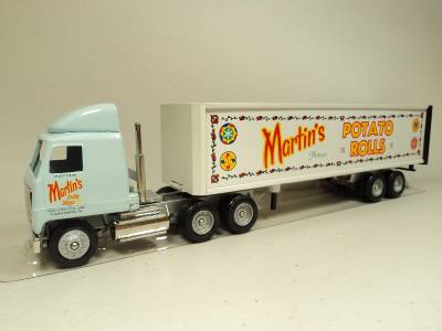 winross diecast trucks