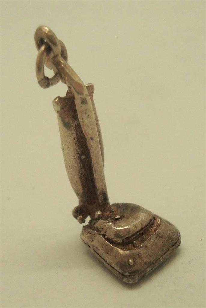 Vintage 60s/70s Sterling Silver Vacuum Cleaner Hoover Charm off