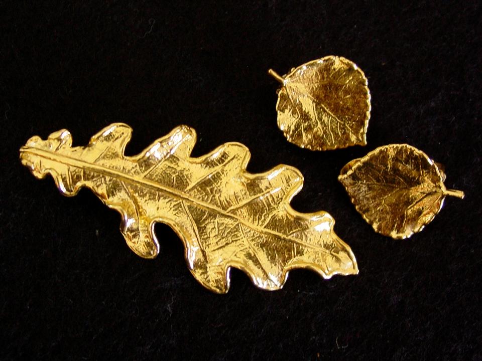 Gold aspen leaf earrings Clearance