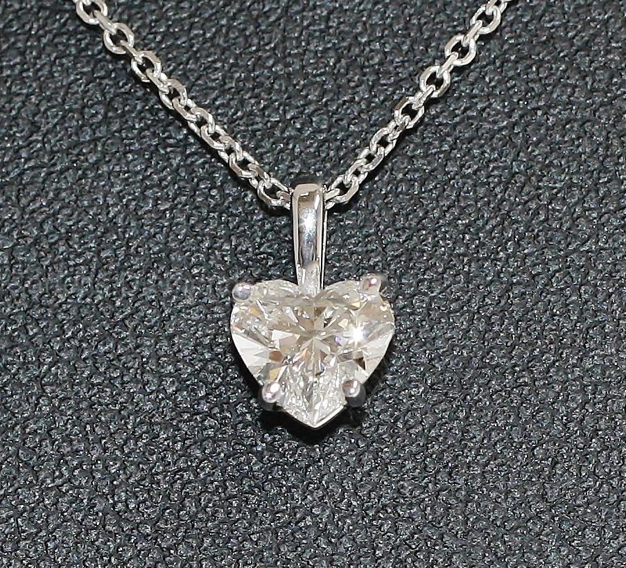 Vvs diamond pendants Clearance