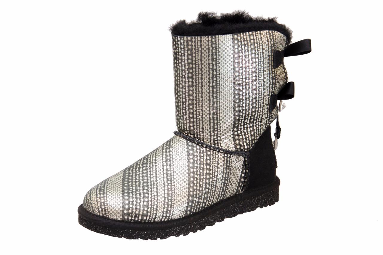 black bailey bow uggs size 5 black bailey bow uggs size 5