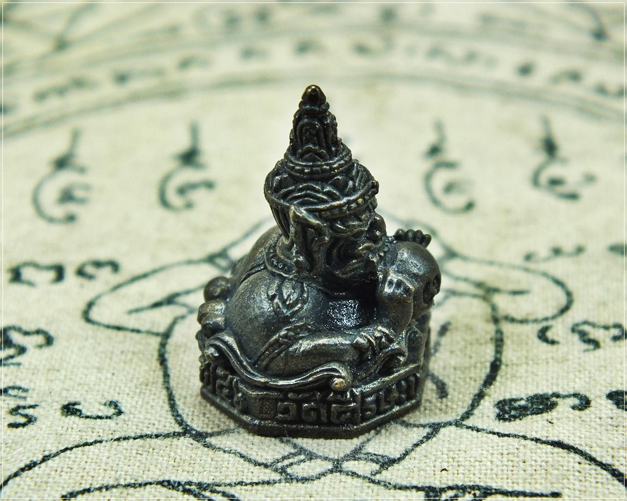 ful Thai Buddha Amulet Rich Good Luck Repel 