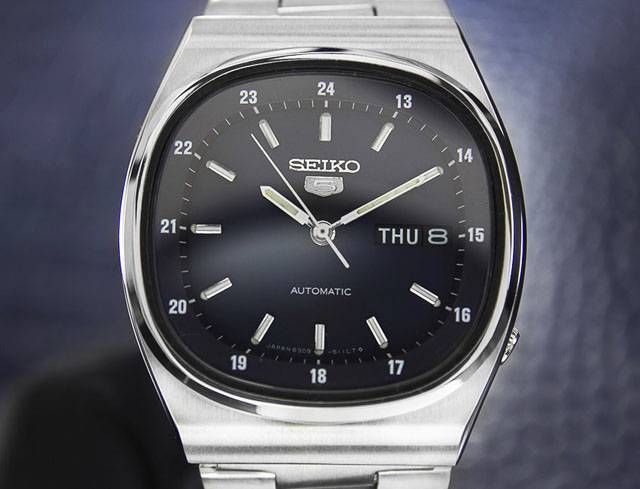 seiko 5 day date automatic