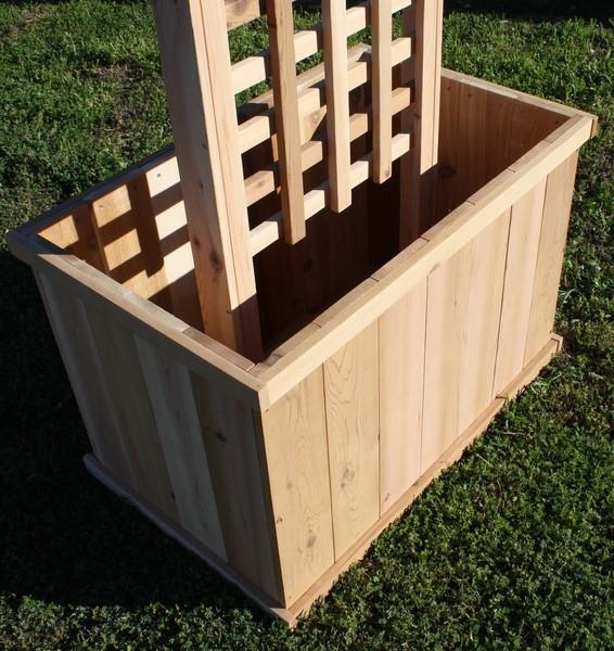 NEW CEDAR WOOD PLANTER BOX 2 FT x 4 FT x 2 FT WITH 6 FT