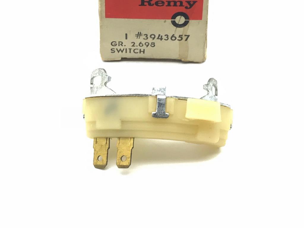 NOS 69 70 CAMARO CHEVELLE NOVA MUNCIE REVERSE LIGHT SWITCH Z/28 L78 L89