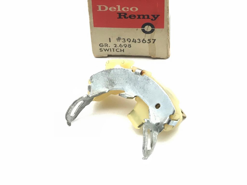 NOS 69 70 CAMARO CHEVELLE NOVA MUNCIE REVERSE LIGHT SWITCH Z/28 L78 L89