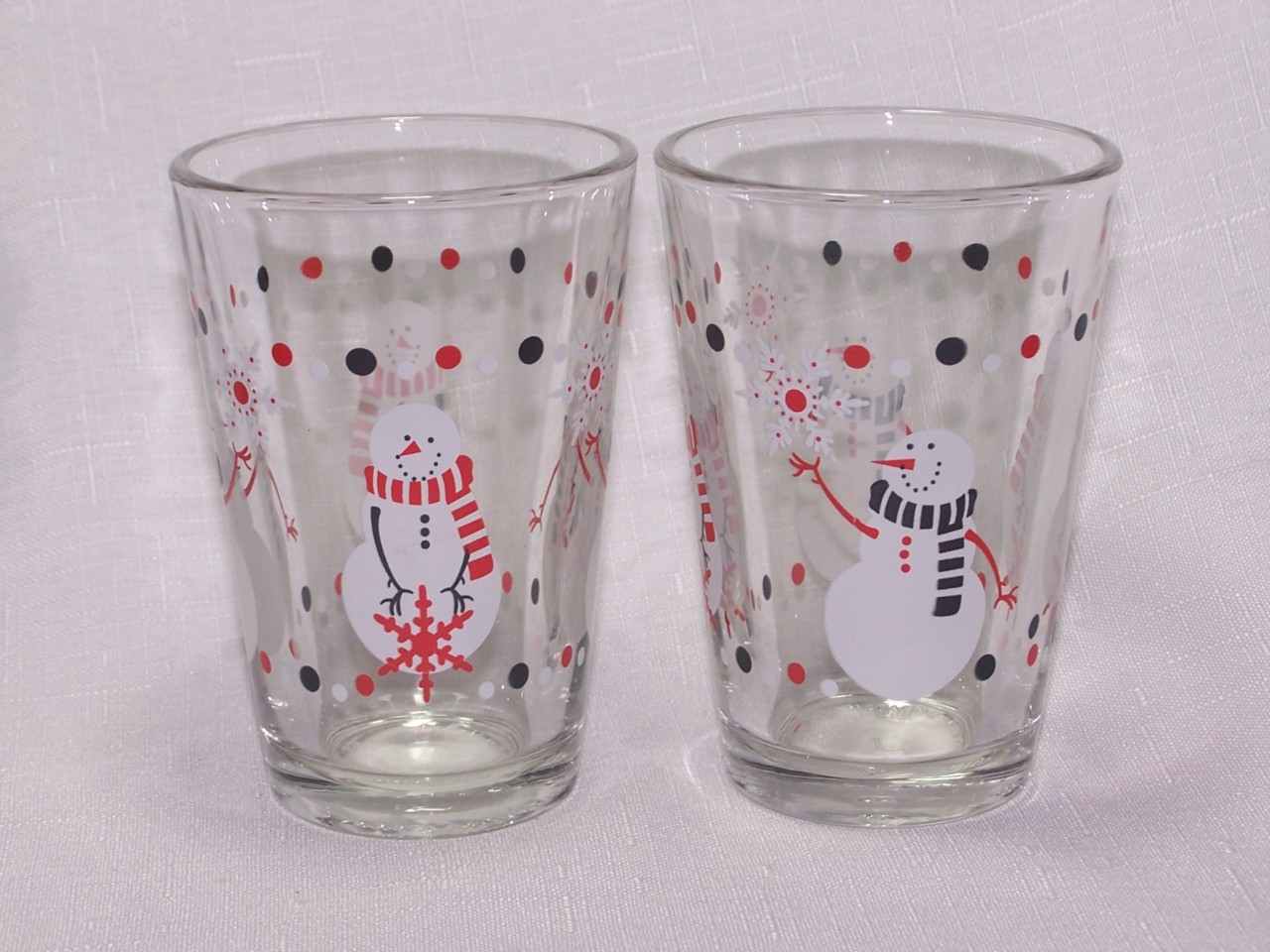 plastic holiday drinking glasses