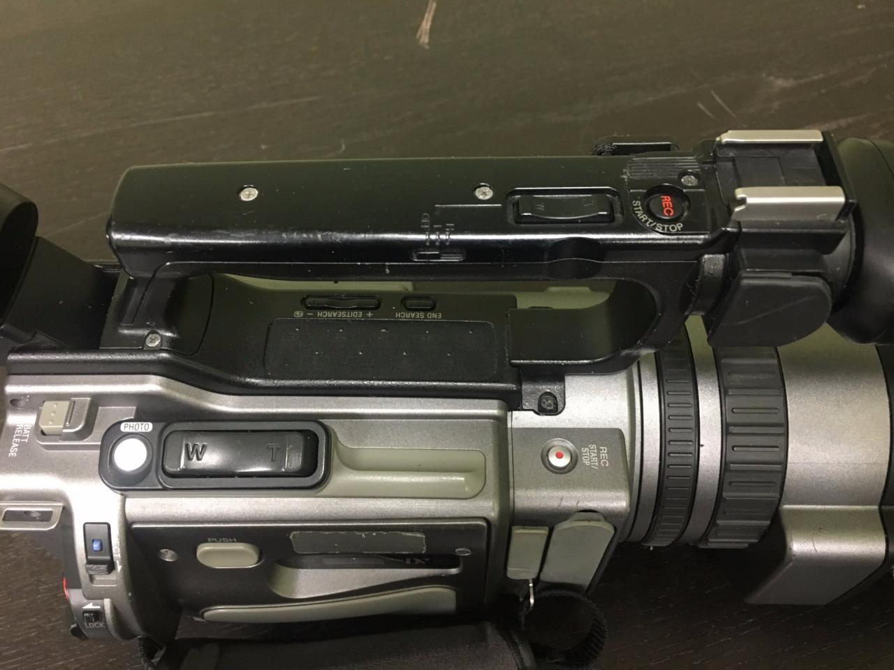 Sony DCRVX2100 NTSC 3CCD MiniDV Handycam Camcorder 12x Optical 48x
