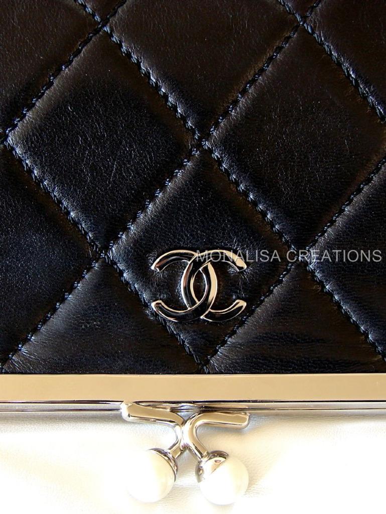 AUTH CHANEL Leather Clutch Bag Black & White SAC POCHETTE + Coin Purse