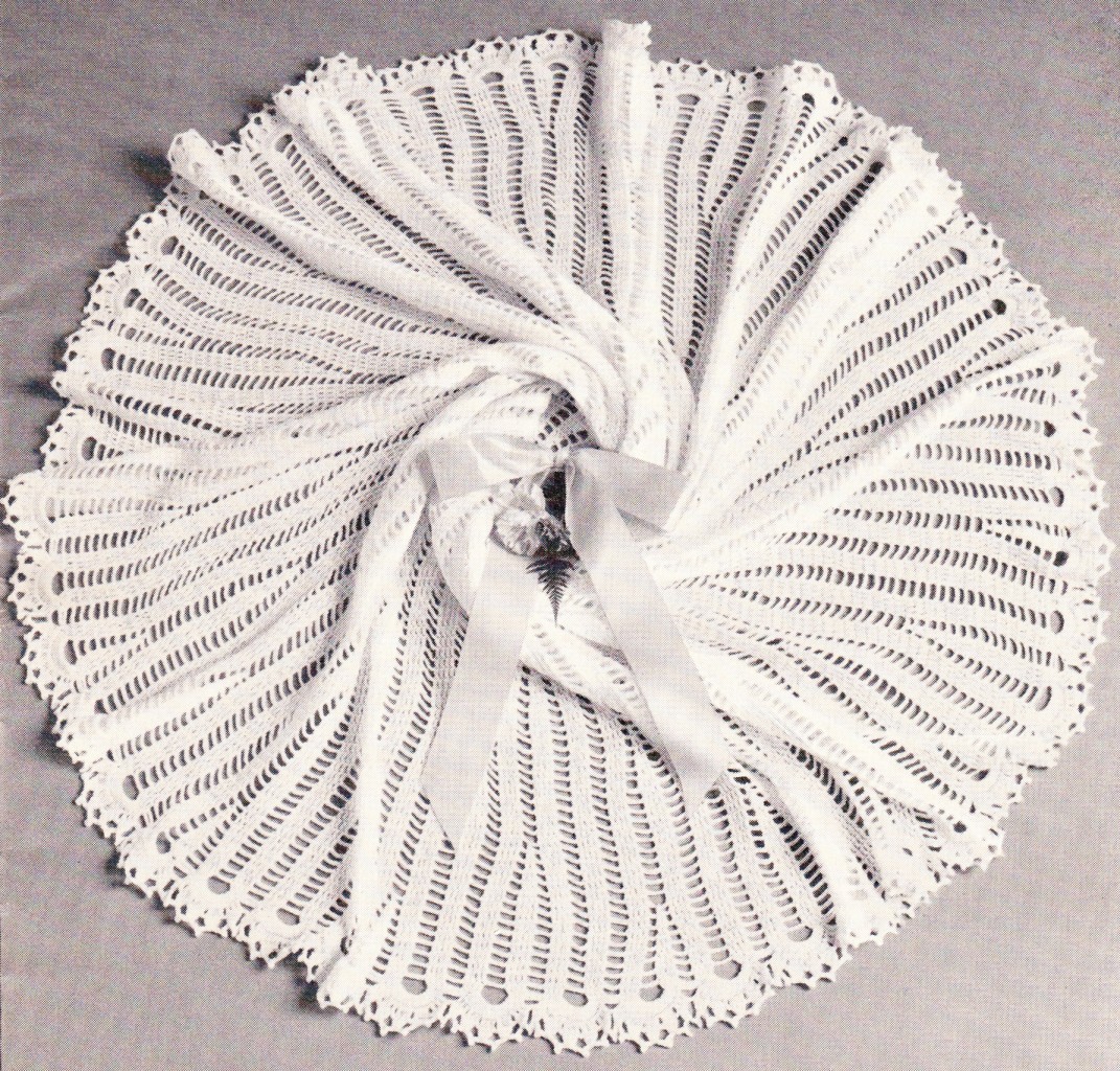 VINTAGE CIRCULAR SHAWL 54 3ply Baby crochet pattern eBay