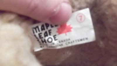 maple leaf shoes