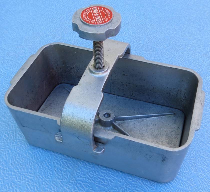 VINTAGE MEAT TONGUE PRESS RECTANGLE CASTALLOY MOULD