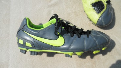 nike t90 boots green