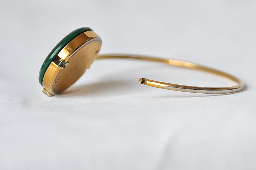 gucci bangle watch interchangeable bezel