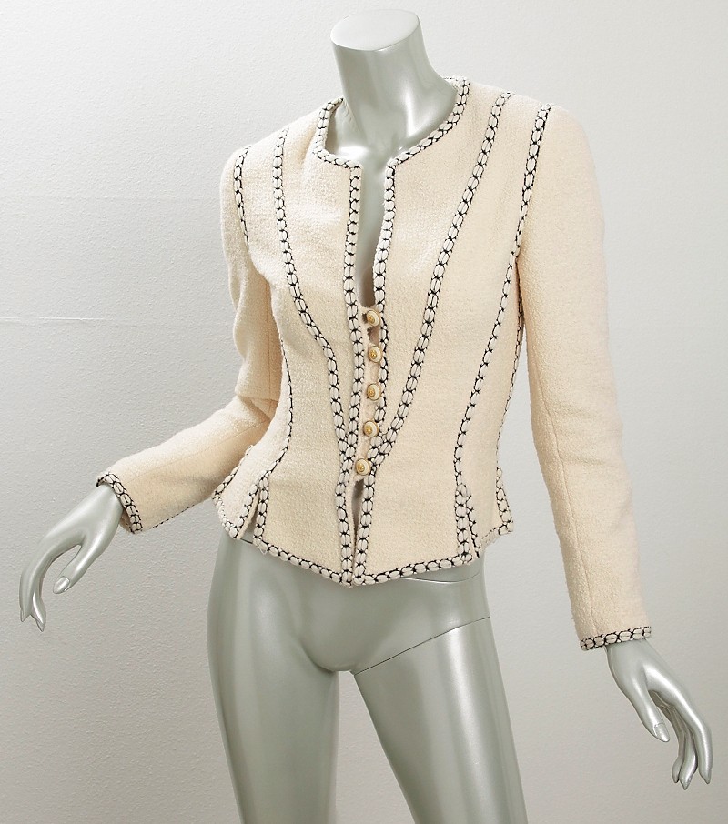 CHANEL *VINTAGE Womens Cream Ivory RARE Boucle Fitted Crop Blazer