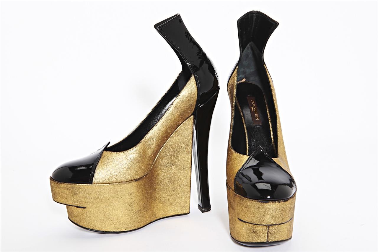 LOUIS VUITTON Womens Gold Black Patent Leather High Heel Platform Pump 6-36 NEW