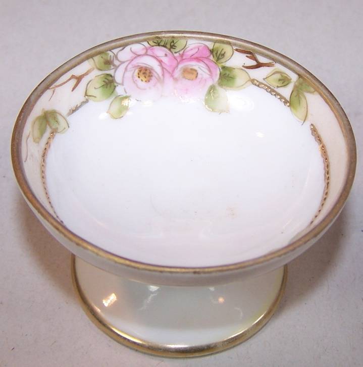 4 Vintage Nippon Hand Painted Footed Sauce Salt Dishes Gold Moriage