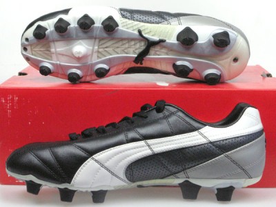 Puma Soccer Cleats White Blue soccer shoes puma. Puma Soccer Cleats White Blue