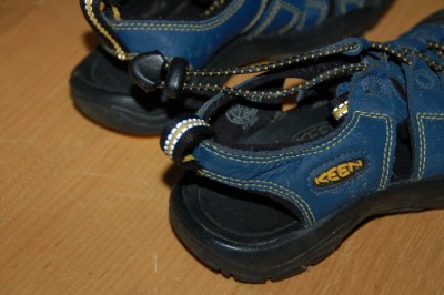 Boys Waterproof Shoes on Boys Navy Blue Keen Newport H2 Size 1 Sandals Shoes Waterproof Vguc
