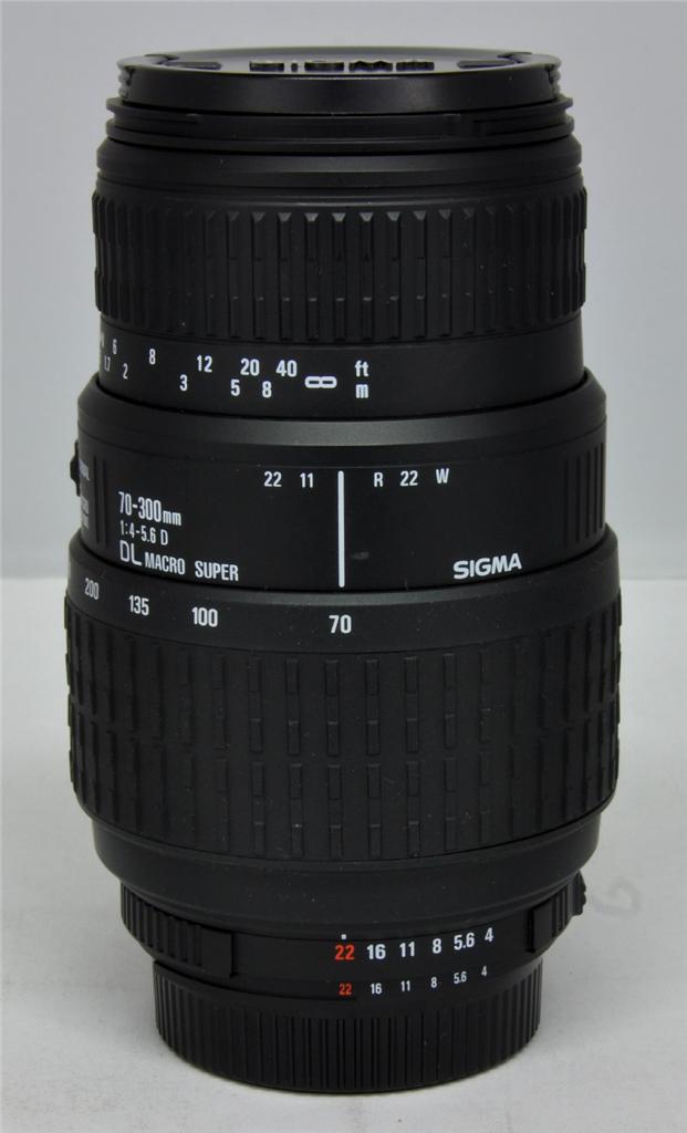 Sigma 70300mm D DL Macro Super Zoom Lens w Hood for Nikon D3200 D5000