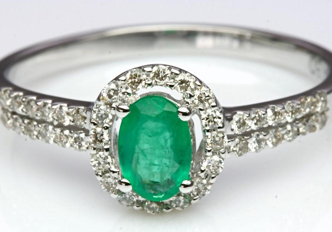 ... -Style-Natural-Emerald-Diamond-Engagement-Ring-In-Solid14K-White-Gold