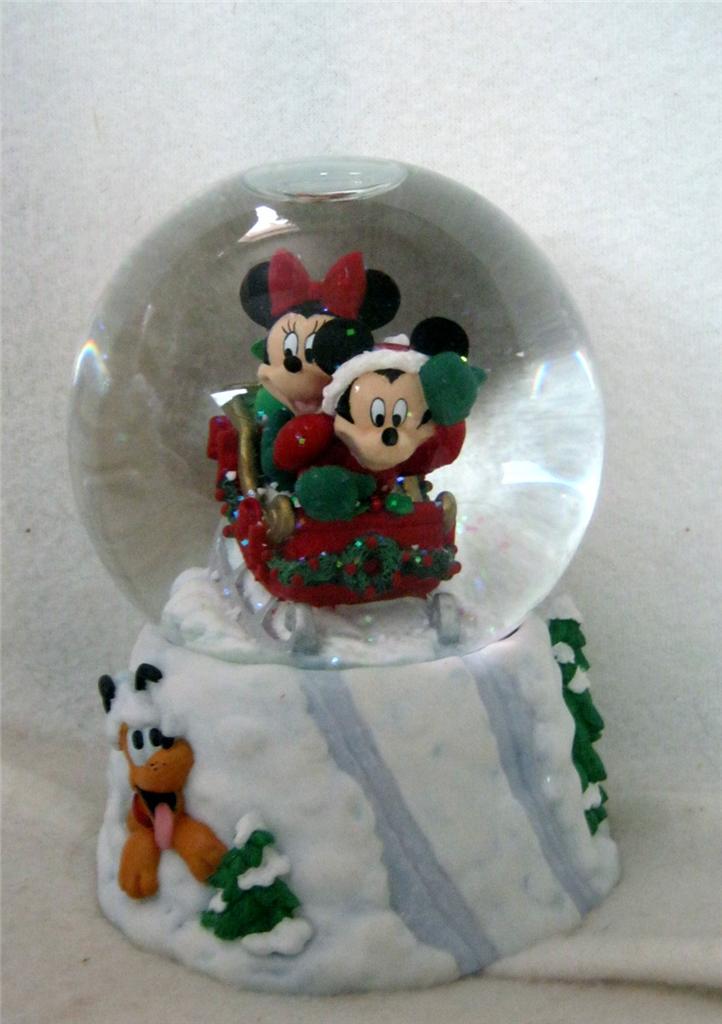 ENESCO DISNEY MICKEY MOUSE MUSICAL SNOW GLOBE/DOME