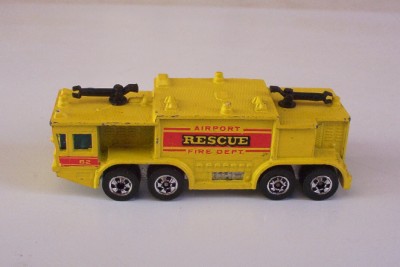 hot wheels airport rescue fire truck