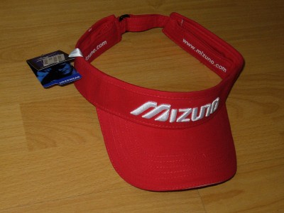 NEW MENS MIZUNO TOUR  GOLF RED VISOR  RRP £18.99
