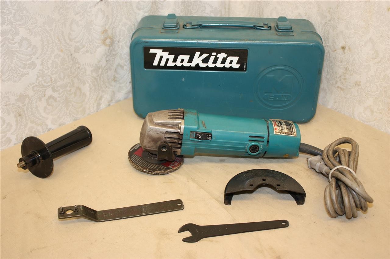 Makita 9501B 4" Disc Grinder eBay
