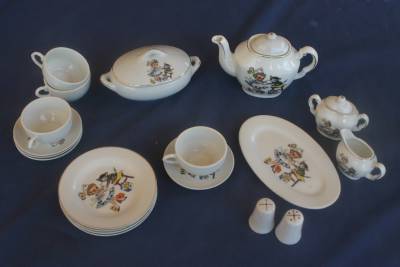 fao schwarz ceramic tea set toy