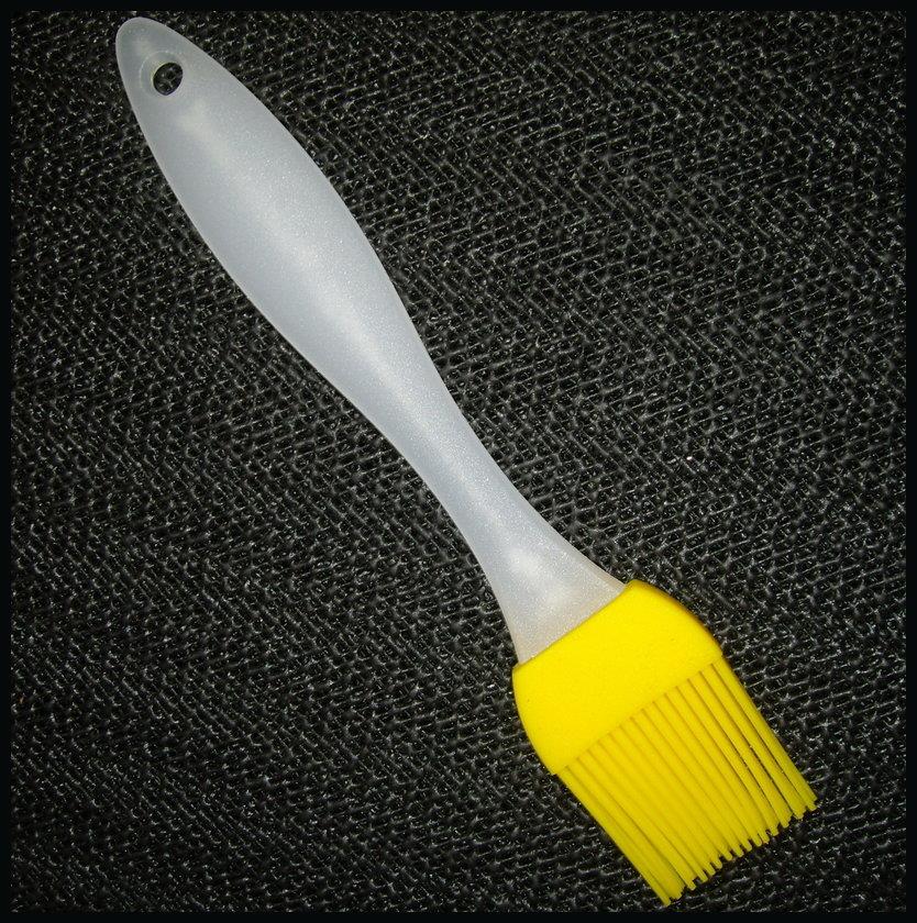 SILICONE BASTING PASTRY BRUSH SILICON KITCHEN UTENSIL MARINADE BBQ