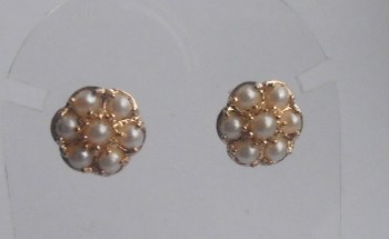cluster cultured 9ct stud genuine pearl earrings yellow gold