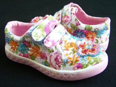 Colorful Tennis Shoes on New Girls Floral Sequins Laura Ashley Tennis Shoes Sz 7   Ebay