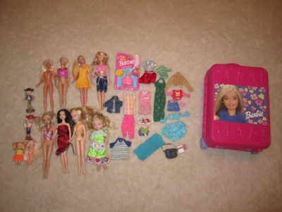 Barbie Dolls Clothes on Barbie Dolls Clothes Accessories   Carrying Case 33pcs   Ebay
