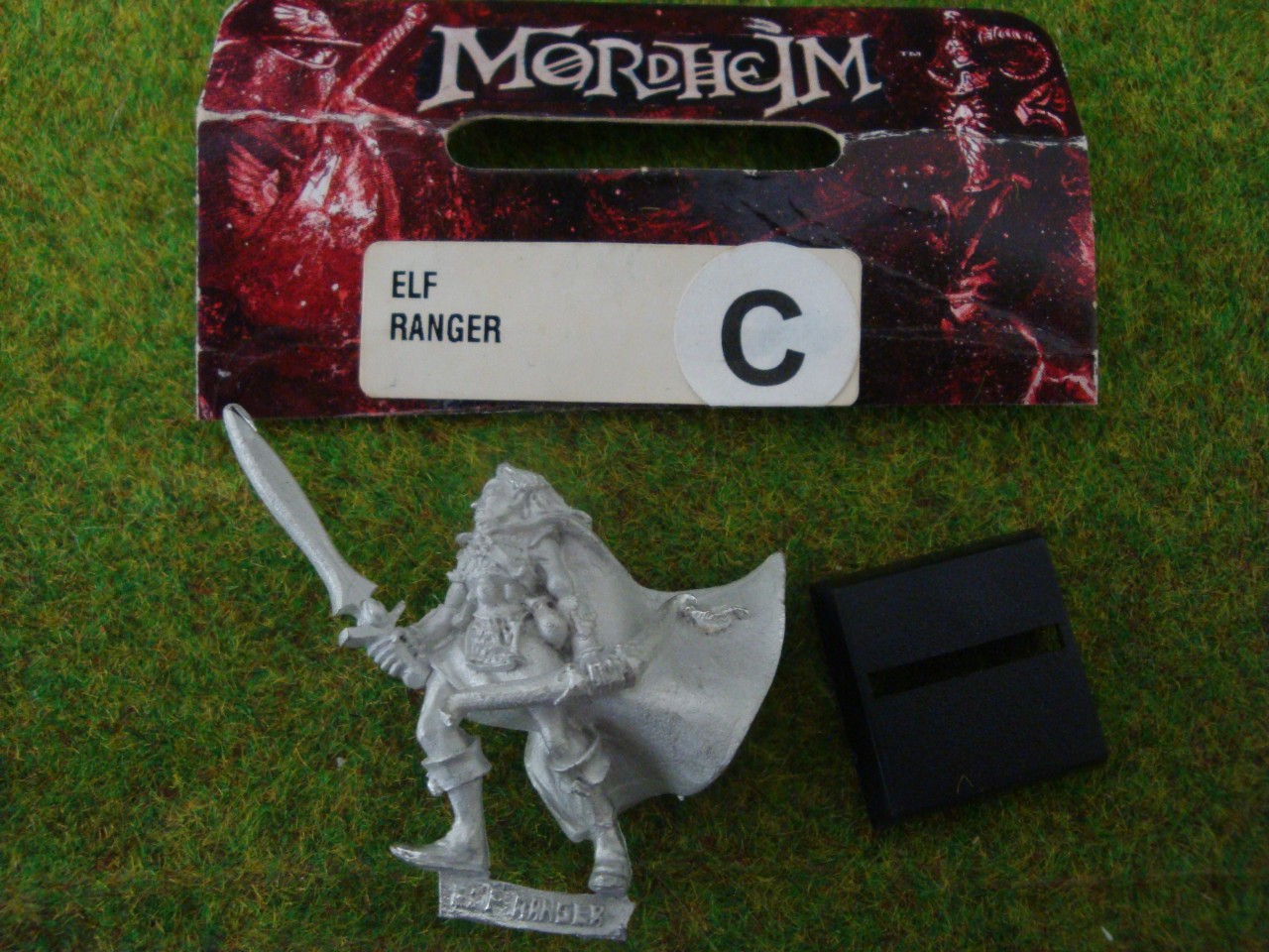 Mordhelm-Elf-Ranger-MINT-metal-figure-Warhammer-Game-Workshop-OOP