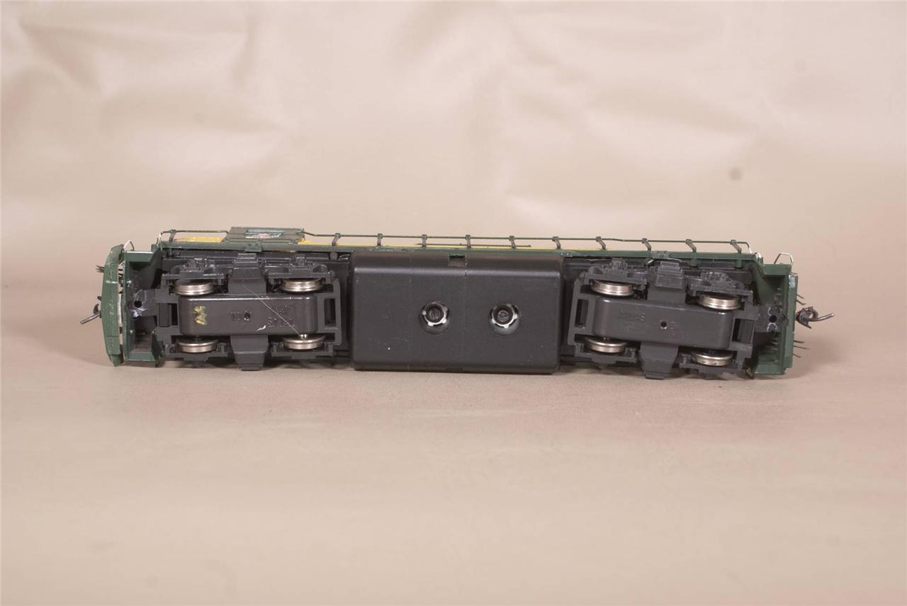 Roco Atlas Con-cor 700149 HO Scale for sale online Gp38 Gp40 Fp7 Gear Case Clamp 