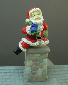 Christmas Village Lighted Ceramic House &amp; Accessories People Santa