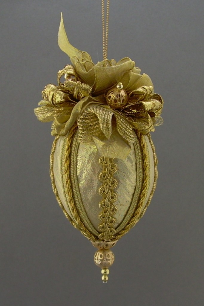 Towers & Turrets Handmade Victorian Style Beaded Velvet Christmas