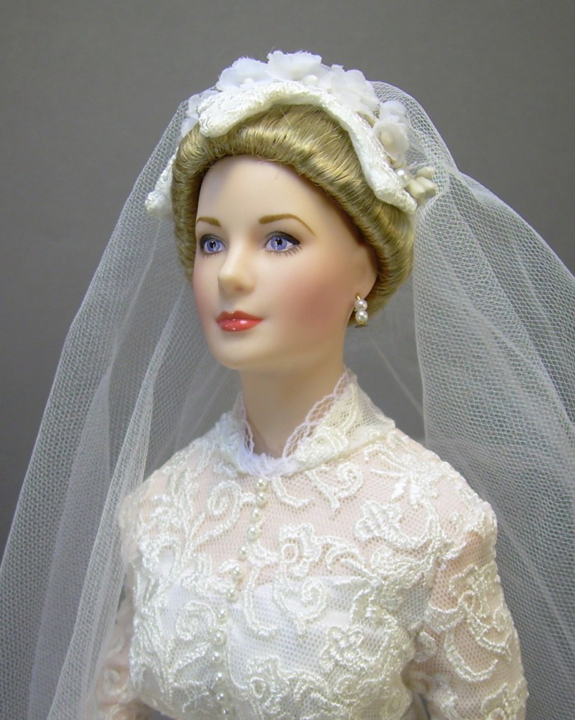 Grace Kelly Princess Of Monaco Franklin Mint Porcelain Bride Doll With