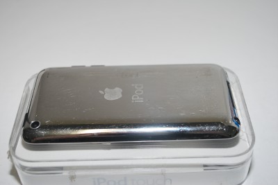 Ipod Touch Front Camera on Ipod Touch 32gb 4th Generation Camera Super Condition   0885909395095